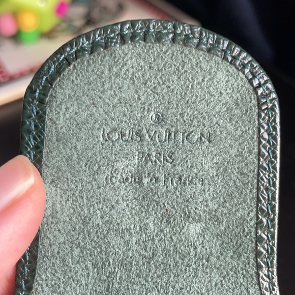 Louis Vuitton Dark Green Epi Leather Glasses Case - Picture 6 of 8